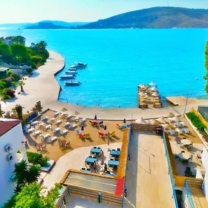 Oscar Seaside & Hotel